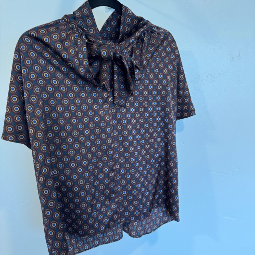 Medium Blouse - Picture 4 of 4